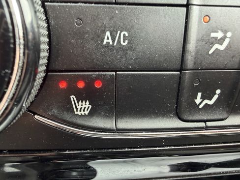 Used 2023 Buick Encore GX Preferred w/ Cold Weather Comfort Package AWD/4WD image 19