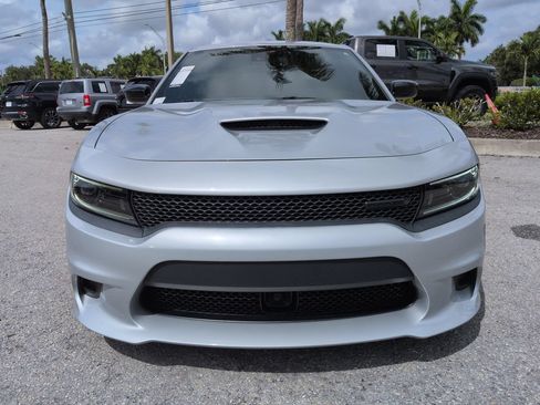 Used 2023 Dodge Charger R/T w/ Plus Group RWD image 3