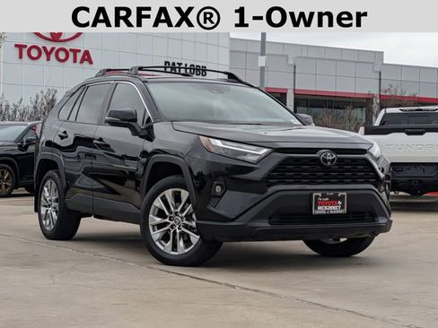 Used 2024 Toyota RAV4 XLE Premium image 2