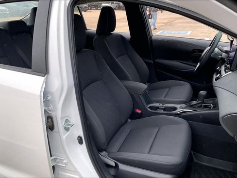 Used 2024 Toyota Corolla LE image 9