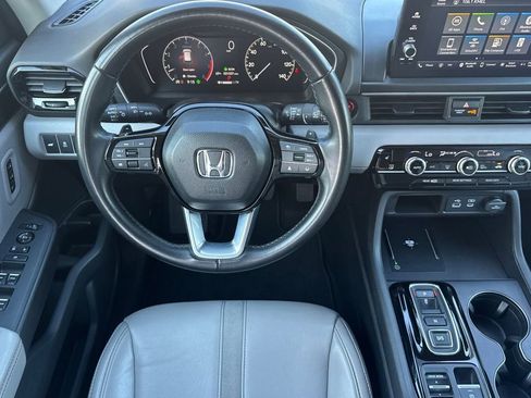 Certified 2025 Honda Pilot EX-L image 16