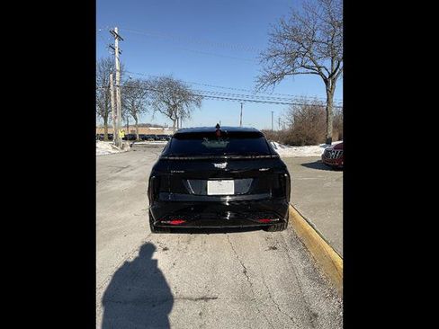 New 2026 Cadillac Lyriq V AWD/4WD image 7