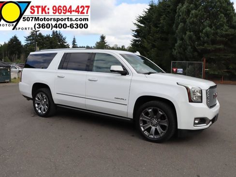 Used 2016 GMC Yukon XL Denali w/ Open Road Package AWD/4WD image 12
