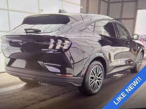 Used 2025 Ford Mustang Mach-E Premium image 18