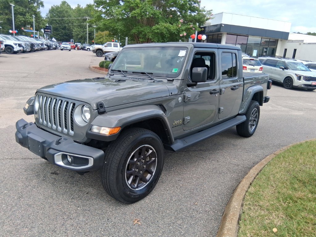 Used 2022 Jeep Gladiator Overland AWD/4WD image 2