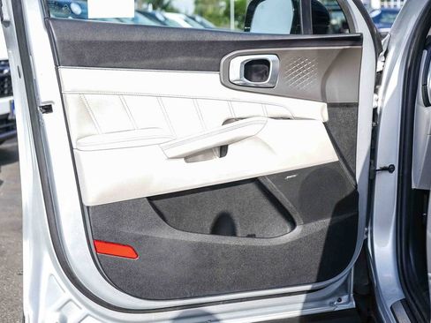 Used 2021 Kia Sorento SX FWD image 29