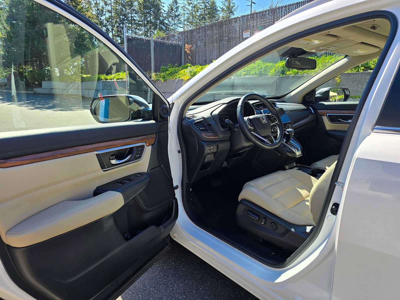 Used 2020 Honda CR-V Touring image 19
