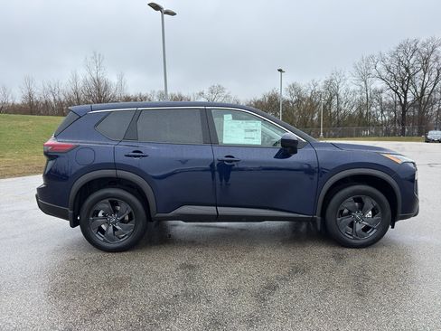 New 2026 Nissan Rogue SV AWD/4WD image 4