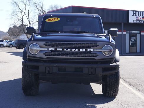 Used 2021 Ford Bronco Badlands image 2