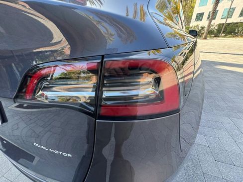 Used 2024 Tesla Model Y Long Range RWD image 25