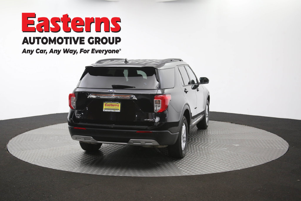 Used 2023 Ford Explorer XLT w/ Equipment Group 202A AWD/4WD image 41