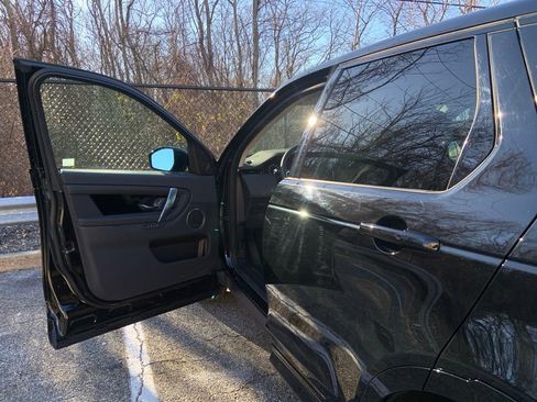 Certified 2025 Land Rover Discovery Sport S image 13