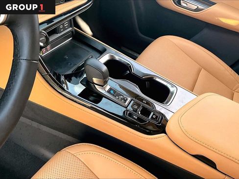 Used 2025 Lexus NX 250 FWD w/ Premium Package image 14