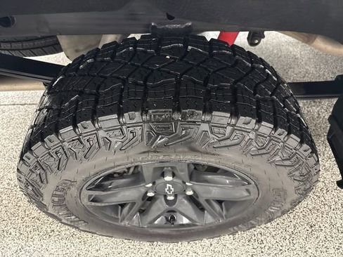 Used 2024 Chevrolet Silverado 1500 LT Trail Boss w/ LT Trail Boss Premium Package image 30