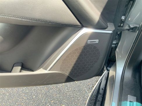 Certified 2020 Cadillac Escalade Luxury w/ Escalade Sport Edition image 24