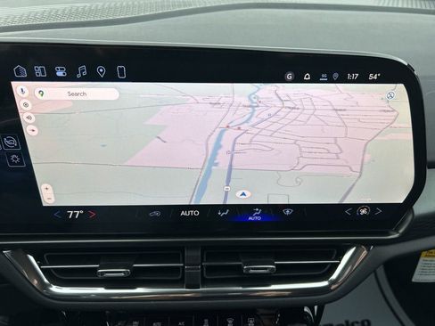 New 2026 Chevrolet Equinox EV LT image 6