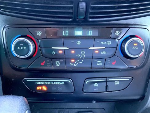 Used 2018 Ford Escape SE w/ Ford Safe & Smart Package AWD/4WD image 33
