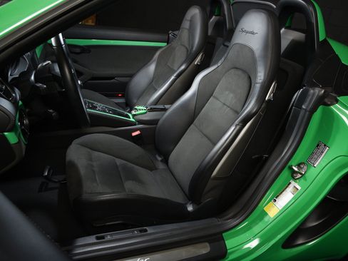 Used 2023 Porsche 718 Boxster Spyder RWD image 5