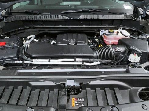 Used 2025 Chevrolet Silverado 1500 Custom w/ Turbomax Blackout Package AWD/4WD image 10