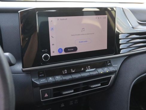 Used 2025 Toyota Camry LE image 15