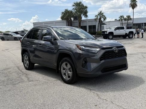 Used 2024 Toyota RAV4 XLE w/ Convenience Package FWD image 2
