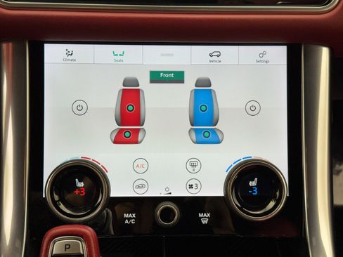 Used 2019 Land Rover Range Rover Sport SVR image 32