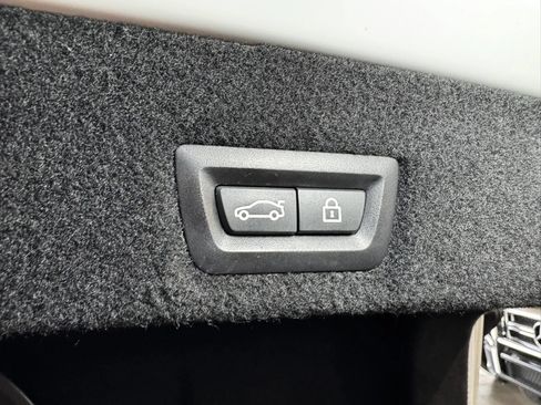 Used 2018 BMW 750i xDrive AWD/4WD image 38