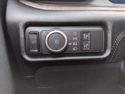 Certified 2023 Ford Explorer Platinum w/ Technology Package AWD/4WD image 34