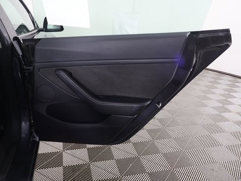 Used 2022 Tesla Model 3 Long Range image 25