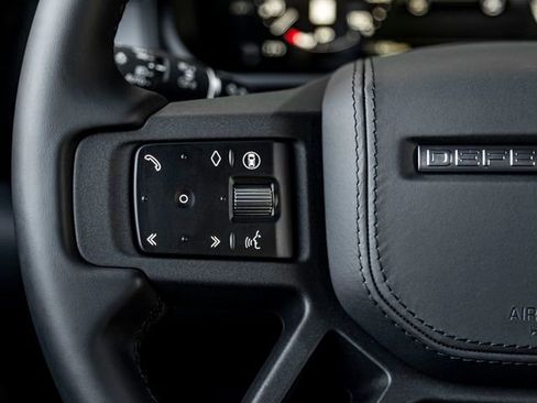 Certified 2026 Land Rover Defender 110 X AWD/4WD image 21