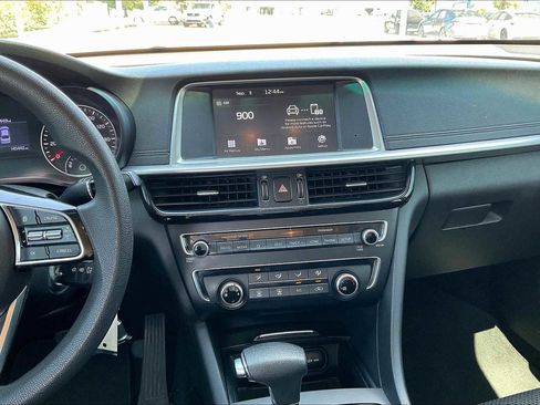 Used 2020 Kia Optima LX image 6
