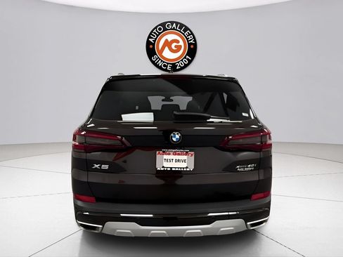 Used 2023 BMW X5 xDrive40i w/ Premium Package AWD/4WD image 4