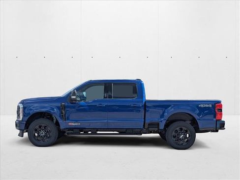 New 2026 Ford F250 Lariat w/ Black Appearance Package image 5