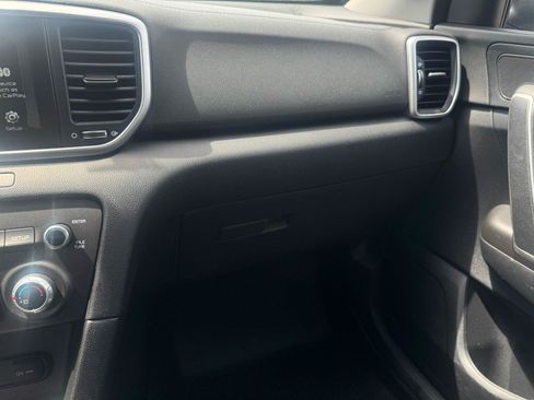 Used 2021 Kia Sportage LX FWD image 36