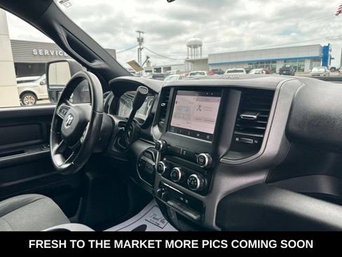 Used 2024 RAM 3500 Tradesman w/ Chrome Appearance Group AWD/4WD image 2