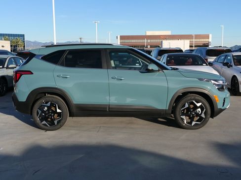 New 2026 Kia Seltos EX image 2