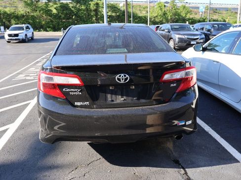 Used 2013 Toyota Camry SE w/ Convenience Pkg FWD image 6