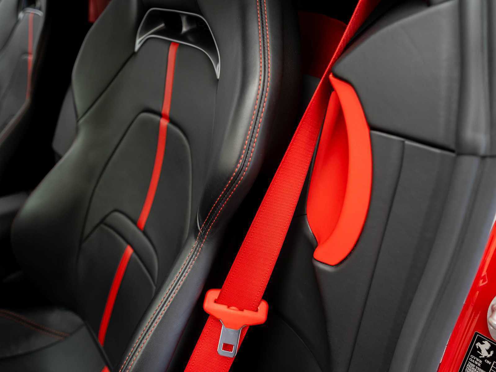 Used 2022 Ferrari SF90 Stradale AWD/4WD image 18