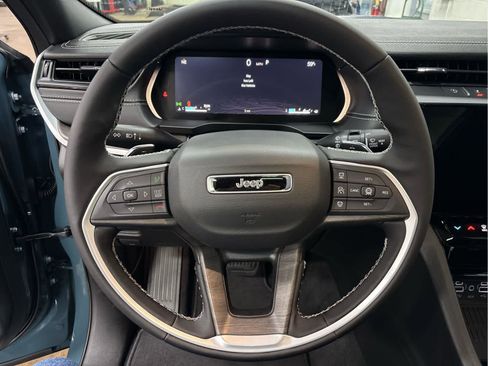 New 2026 Jeep Grand Cherokee L Limited w/ Luxury Tech Group II image 8