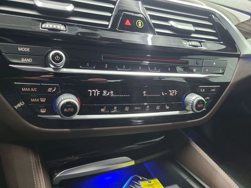 Used 2019 BMW 540i xDrive w/ Convenience Package AWD/4WD image 34