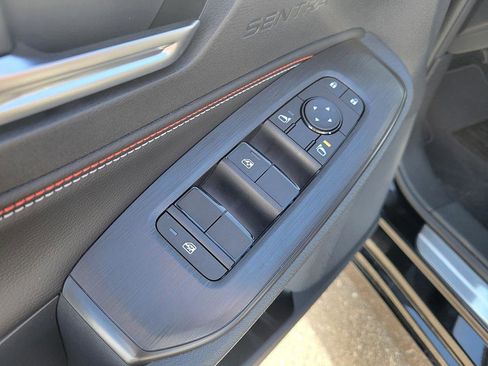 New 2026 Nissan Sentra SR image 10