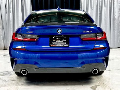 Used 2019 BMW 330i xDrive Sedan w/ M Sport Package image 7