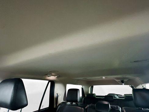 Used 2023 Ford Expedition Max XLT image 21