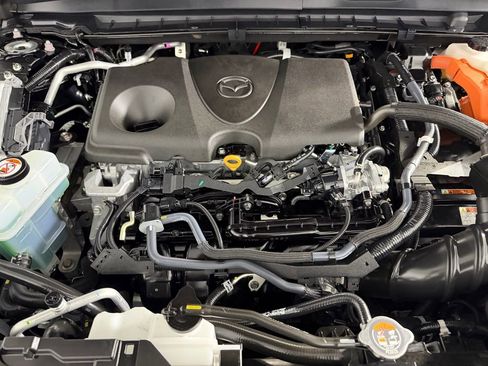 Used 2025 MAZDA CX-50 2.5 Hybrid w/ Preferred Pkg image 32