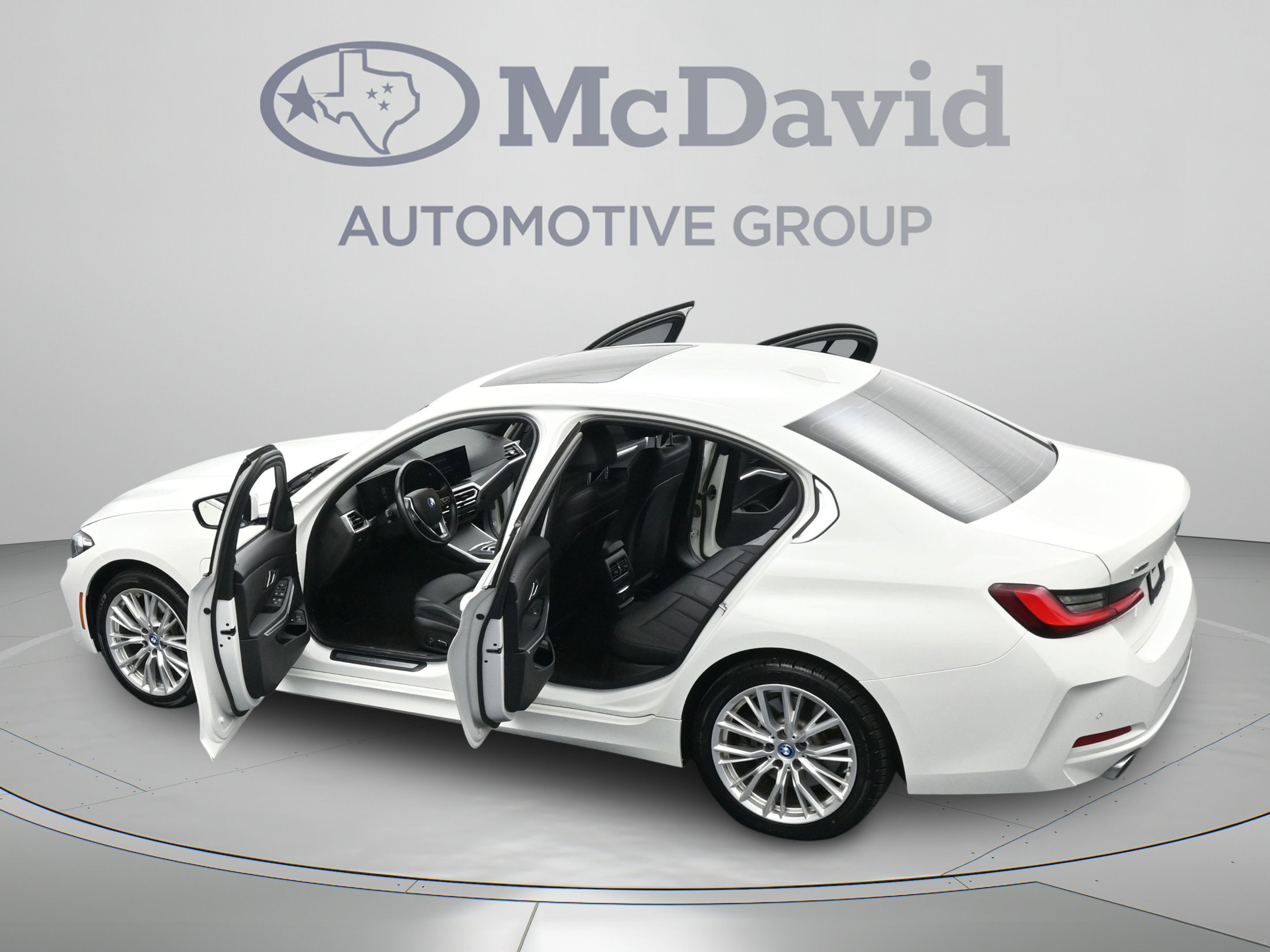 Used 2024 BMW 330e xDrive AWD/4WD image 45
