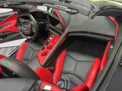 Used 2026 Chevrolet Corvette Z06 RWD image 9
