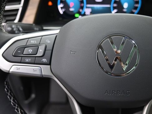 New 2026 Volkswagen Atlas SE FWD image 15