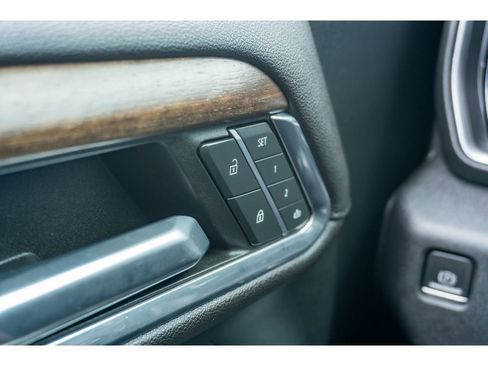 Used 2023 Chevrolet Silverado 1500 High Country w/ Technology Package image 29