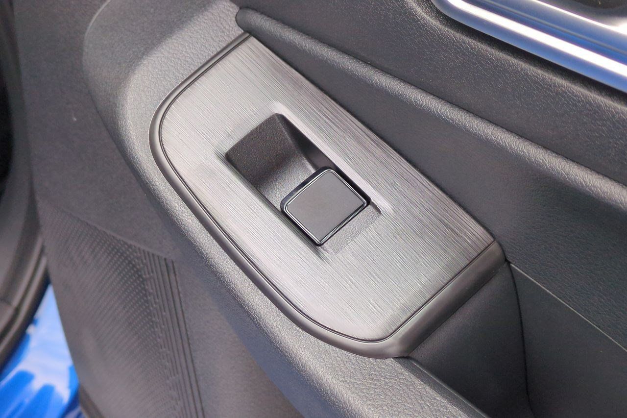 New 2026 Nissan Sentra SR w/ Floor Mat Package FWD image 33