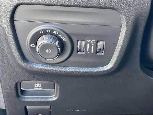 New 2025 Jeep Grand Cherokee L Limited AWD/4WD image 11